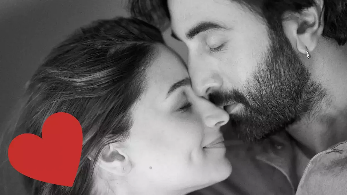 Alia-Ranbir Baby Girl: मां बनने के बाद आलिया ने शेयर किया शानदार पोस्ट, बेबी गर्ल को बताया मैजिकल
