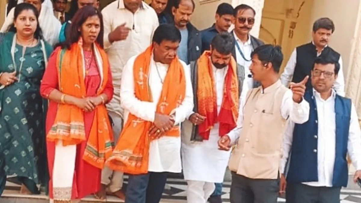 मॉरीशस के राष्ट्रपति ने रामलला का दर्शन किया, मंदिर का निर्माण कार्य भी देखा