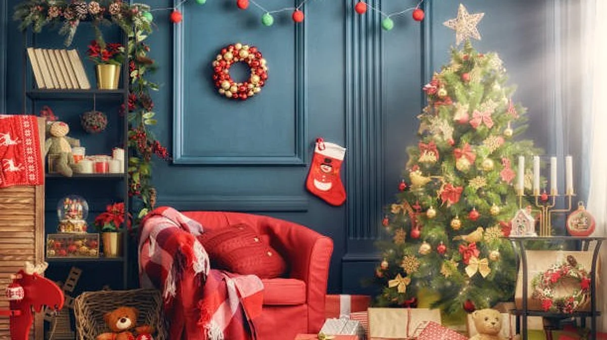 Christmas 2022 Tree Decoration Ideas: आइए जानते हैं क्रिसमस ट्री को सजाने के आसान और सस्ते तरीके