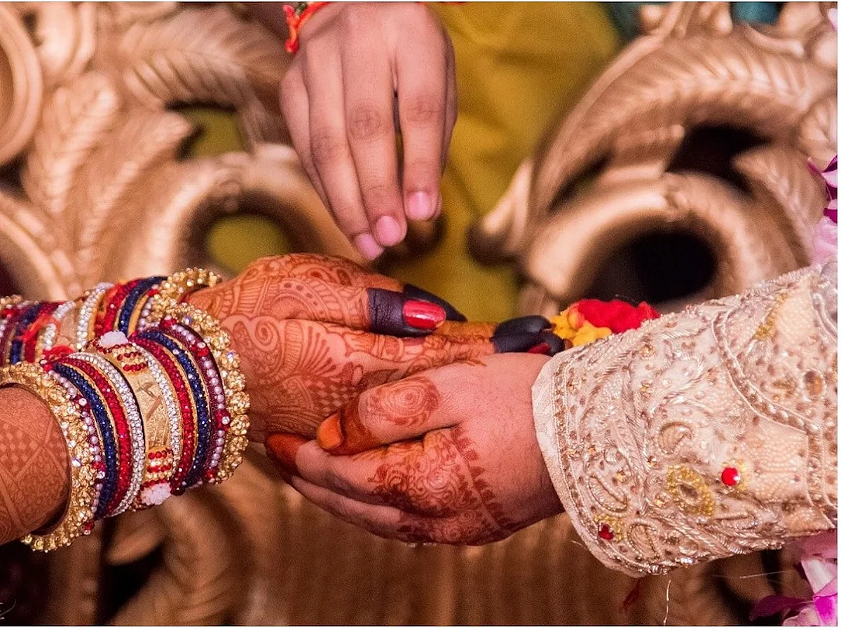 झारखंड: दूल्हे के हाव भाव देखकर लोगों को हुआ शक, कपड़े उतरवाए तो सामने आई सच्चाई, लोगों के उड़े होश